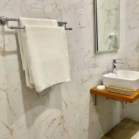 Center Comfort Alojamento de Acomodação e Pequeno-almoço *